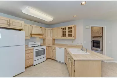 32850 Deer Ridge Drive, Wilmington, IL 60481 - Photo 9