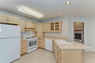 32850 Deer Ridge Dr, Wilmington, IL 60481 - Photo 9