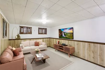 9408 Noel Avenue, Des Plaines, IL 60016 - Photo 15