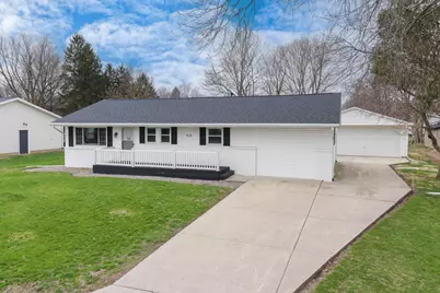 313 S School Street, Minier, IL 61759 - Photo 1