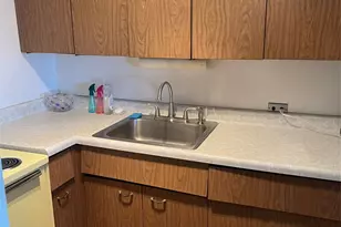 4250 N Marine Dr, Chicago, IL 60613 - Photo 7