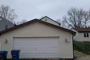 904 Britta Ln, Geneva, IL 60134 - Photo 3