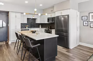 175 E Delaware Pl, Chicago, IL 60611 - Photo 9