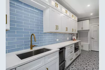 73 E Elm Street #4B, Chicago, IL 60611 - Photo 11