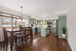 18311 Holland Rd, Lansing, IL 60438 - Photo 7