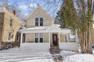 219 Rome Ave, Rockford, IL 61107 - Photo 1