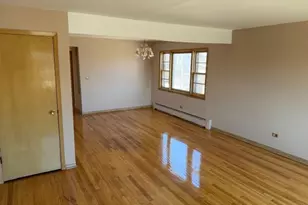 5556 N Central Ave, Chicago, IL 60630 - Photo 7