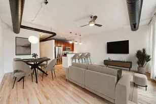 1069 W 14th Pl, Chicago, IL 60608 - Photo 5