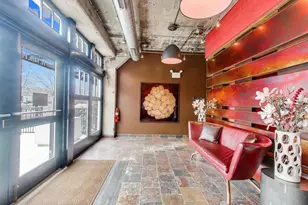 1069 W 14th Pl, Chicago, IL 60608 - Photo 19