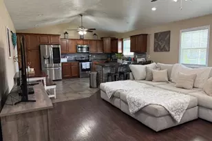 911 E Stotlar St, Herrin, IL 62848 - Photo 19