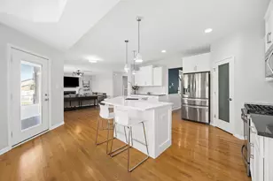 8724 Coventry Dr, Woodridge, IL 60517 - Photo 13