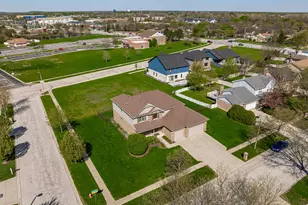 8724 Coventry Dr, Woodridge, IL 60517 - Photo 51