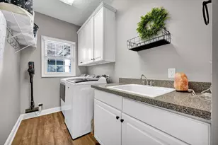 2106 Foxtail Rd, Bloomington, IL 61704 - Photo 23