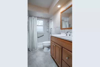2421 4th Street, Moline, IL 61265 - Photo 19