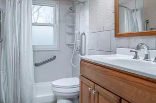2421 4th St, Moline, IL 61265 - Photo 19