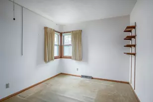 2421 4th St, Moline, IL 61265 - Photo 15
