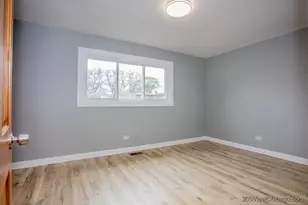 9015 S Carpenter St, Chicago, IL 60620 - Photo 9