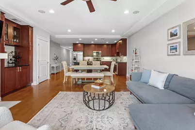 1915 W Diversey Parkway #302, Chicago, IL 60614 - Photo 5