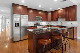 1915 W Diversey Pkwy, Chicago, IL 60614 - Photo 9