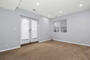 2118 N Hoyne Ave, Chicago, IL 60647 - Photo 7