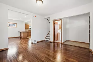 17 Seeser St, Joliet, IL 60436 - Photo 5