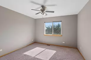 1205 Pennsylvania Ave, Winthrop Harbor, IL 60096 - Photo 21
