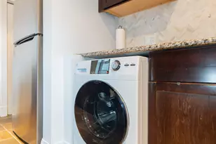 536 1/2 W Cornelia Ave, Chicago, IL 60657 - Photo 11