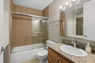 30 E Huron St, Chicago, IL 60611 - Photo 13