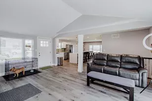 406 Rose St, Bensenville, IL 60106 - Photo 7