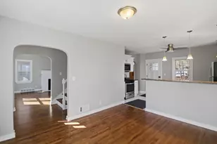 222 S Hudson St, Westmont, IL 60559 - Photo 7