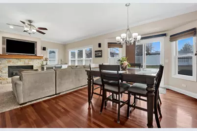 117 S Grant Street, Westmont, IL 60559 - Photo 9