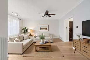 219 Chicago Ave, Oak Park, IL 60302 - Photo 3