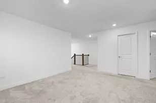 1014 Dr John Burkey Dr, Algonquin, IL 60102 - Photo 15