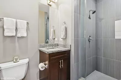 927 W Agatite Avenue #4N, Chicago, IL 60640 - Photo 13