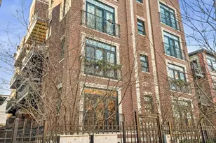 927 W Agatite Ave, Chicago, IL 60640 - Photo 1