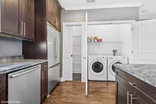 927 W Agatite Ave, Chicago, IL 60640 - Photo 5