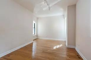 645 W Bittersweet Pl, Chicago, IL 60613 - Photo 7