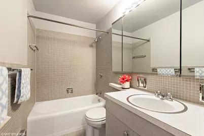 3600 N Lake Shore Drive #2305, Chicago, IL 60613 - Photo 11