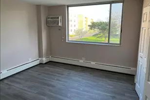 2211 S Stewart Ave, Lombard, IL 60148 - Photo 13