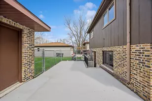 15730 Lamon Ave, Oak Forest, IL 60452 - Photo 17