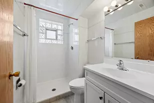 15730 Lamon Ave, Oak Forest, IL 60452 - Photo 11