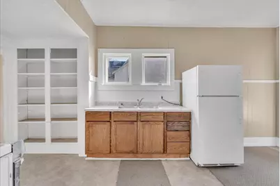 1330 W 7th Street, Davenport, IA 52802 - Photo 11