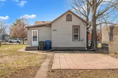 1330 W 7th Street, Davenport, IA 52802 - Photo 7