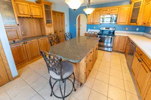 3405 S White Rock Rd, Rochelle, IL 61068 - Photo 9