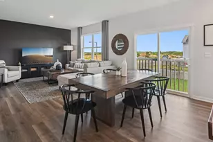 1026 Emerald Dr, Montgomery, IL 60538 - Photo 9