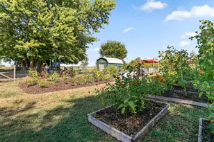 126 Sun St, Cabery, IL 60919 - Photo 27