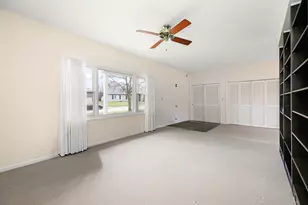 126 Sun St, Cabery, IL 60919 - Photo 9