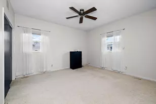 126 Sun St, Cabery, IL 60919 - Photo 21