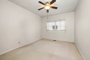 126 Sun St, Cabery, IL 60919 - Photo 15