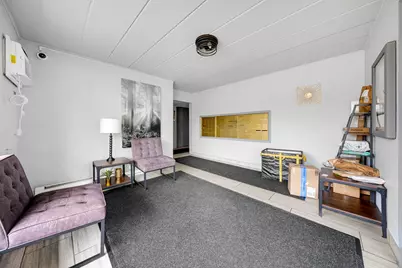 320 Circle Avenue #403, Forest Park, IL 60130 - Photo 3